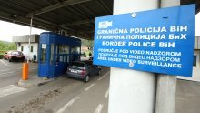 'Zaboravljeni branitelji' zaustavili promet na graničnom prijelazu Bijača s Hrvatskom