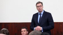 Vučić nazvao 'neljudskim i neciviliziranim' tvit Radete nakon smrti Hatidže Mehmedović