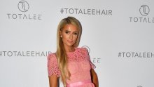 Paris Hilton je pitala: Recite mi nešto što ne znam. Internet je poludio