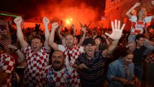 [FOTO] Slavlje nakon pobjede okrenulo Hrvatsku naglavačke. Neki su zavrtili janje u autu