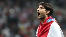 Vedran Ćorluka podigao pehar Ruskog kupa sa kapetanskom trakom oko ruke