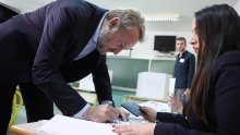 Izetbegović tvrdi da Plenkovićevo i Čovićevo lobiranje u EU neće dobiti potporu