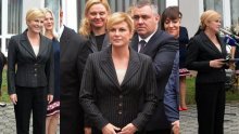 Haljine zamijenila odijelima: Kolinda Grabar-Kitarović prigrlila najveći trend sezone