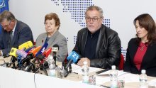 Bandić: Vjerujem da će iduće godini i druga djeca u Hrvatskoj imati besplatne udžbenike