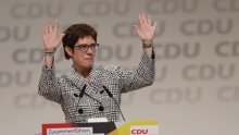 Kramp-Karrenbauer službeno imenovana novom njemačkom ministricom obrane