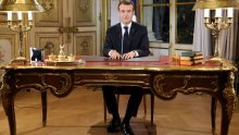 Politički obrat: Zašto je i Macron na kraju odjenuo žuti prsluk