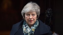 Većina članova stranke Therese May protivi se njezinom sporazumu o Brexitu