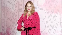 Drew Barrymore otkrila koji joj omraženi trend iz 90-ih nedostaje