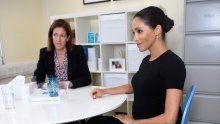 Meghan Markle podijelila modne savjete kako se odjenuti za posao, osvanuvši u stajlingu od 40,000 kuna