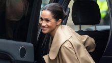 Meghan Markle želi pokazati skromniju stranu: Izlazak u poderanim trapericama iz H&M-a