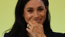 U ležernijem izdanju i s nepoželjnim modnim dodatkom Meghan zasjenila muža u Maroku