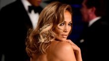 Jennifer Lopez uskočila u vruće hlačice i pokazala fantastičnu figuru