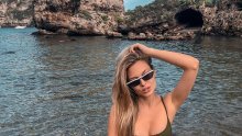 Poput morske sirene: Sonja Kovač uskočila u bikini i otvorila sezonu kupanja