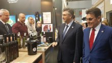 Plenković obišao hrvatske vinare na sajmu u Düsseldorfu