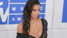 Sjećate li se bikinija kojeg je proslavila Kim Kardashian? Sada ga možete unajmiti i to na 72 sata