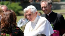 Nakon dugo vremena oglasio se Benedikt XVI. i uzburkao duhove: Otkrio je korijen pedofilije u Crkvi