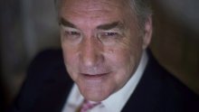 Tko je Conrad Black, posrnuli medijski mogul i britanski parlamentarac, i zašto ga je pomilovao Donald Trump