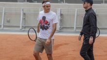 Roger Federer potezom s treninga oduševio fanove; kako je samo elegantno 'uštopao' lopticu