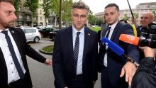 Plenković uzvratio Stieru: Bilo bi dobro da svi koji hoće pomoći to rade i kad su izbori