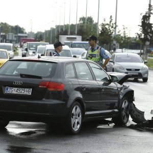 Sudar na križanju Ulice kneza Branimira i Zavrtnice