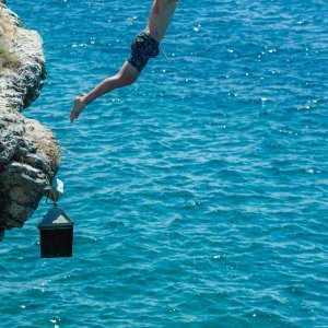Split: Skokovi u more sa Sustipanskih litica