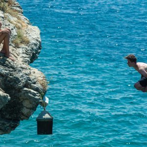 Split: Skokovi u more sa Sustipanskih litica