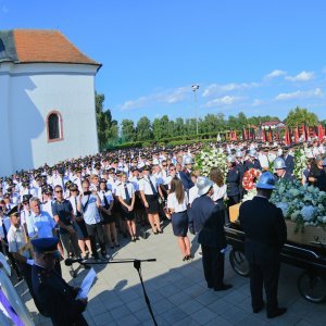 Oproštaj od vatrogasca Ivana Galekovića