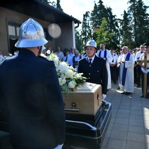 Oproštaj od vatrogasca Ivana Galekovića