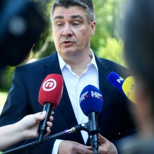 Zoran Milanović položio vijence podovom Dana pobjede