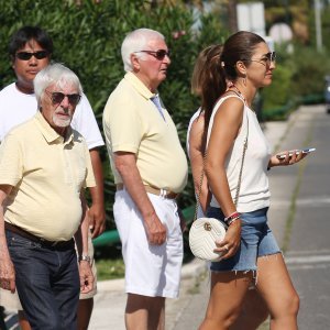 Bernie Ecclestone sa suprugom i društvom u Šibeniku