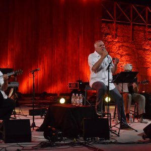 Šibenik: Koncert Zoran pjeva Arsena na Tvrđavi sv. Mihovila