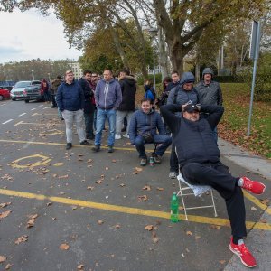 Gužva na Maksimiru prije puštanja u prodaju ulaznica za utakmicu Lige prvaka