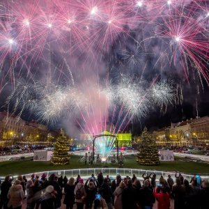 20 - Orašarom otvoren Ledeni park na Zrinjevcu