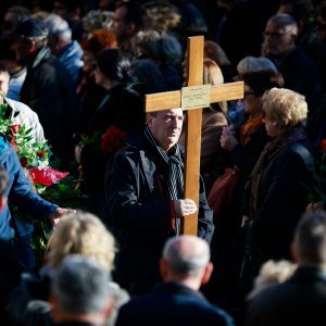 Posljednji ispraćaj Damira Mihanovića-Ćubija na groblju Lovrinac