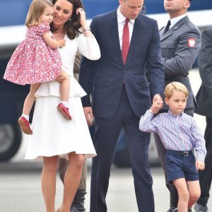 Kate Middleton i princ William, princ George i princeza Charlotte - Poljska 2017.