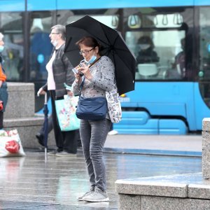 Promjena vremena s kišom stigla u Zagreb