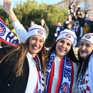 Navijači pred utakmicu Hajduk - Osijek