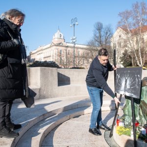 Građani na Zdencu života odaju počast Akiju Rahimovskom