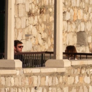 Emily Blunt s kćerima Hazel i Violet napustila Dubrovnik