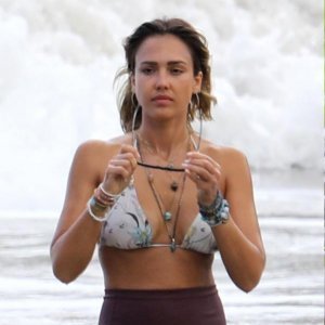 Jessica Alba na Havajima