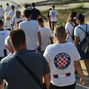 Navijači oko poljudskog stadiona uoči utakmice Hajduka i Villarreala