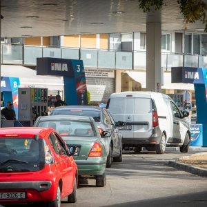 Gužva na benzinskim postajama u Splitu