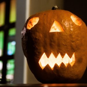 Halloween uoči blagdana Svih svetih