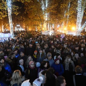 Paljenje lampica na Zrinjevcu