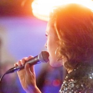 Natali Dizdar otvorila je ‘Advent festival u Prolazu‘