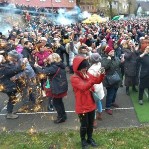 Tradicionalni podnevni ispraćaj stare i doček nove godine u Fužinama (2)