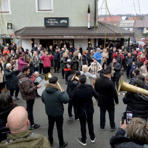 Tradicionalni podnevni ispraćaj stare i doček nove godine u Fužinama (2)