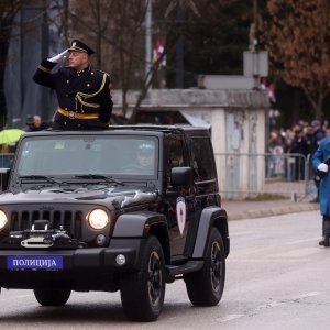 Defile povodom neustavnog Dana Republike Srpske