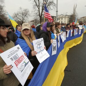 Antiratni prosvjedi širom svijeta na godišnjicu ruske invazije na Ukrajinu