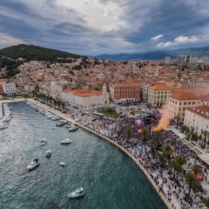 Doček juniora iz zraka